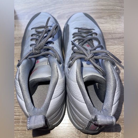 Jordan 12 Wolf Grey Vivid Pink Retro XII RARE 510815-029 Size 6.5 - Picture 2 of 9